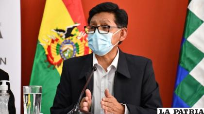 El ministro de Educación, Edgar Pary Chambi en conferencia pasada /RR.SS.