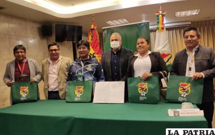 Tras la reunión con la FBF realizada en La Paz, en la cual estuvo Boris Sotez /Sedede
