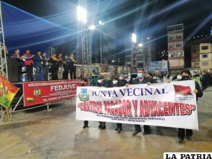 Desfile de las juntas vecinales en la Avenida Cívica 
/LA PATRIA
