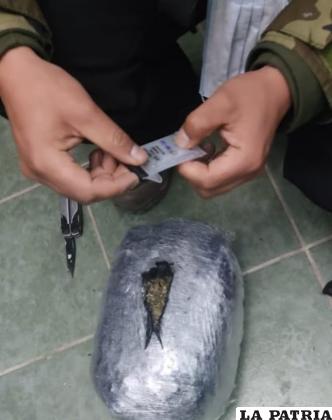 Confirmaron que llevaban marihuana /Comando de la Policía Oruro
