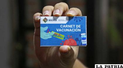 Carnet de vacunación contra el coronavirus 
/Archivo Internet
