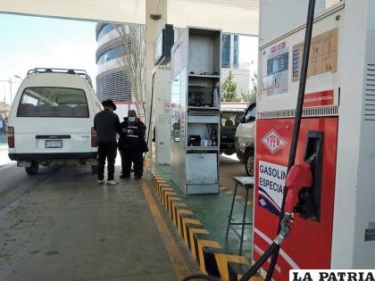 Autoridades de YPFB garantizan abastecimiento /YPFB