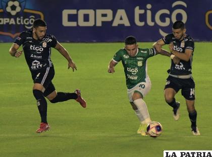 La última vez que jugaron ganó Real Santa Cruz 2-1 el 14/05/2022 /APG
