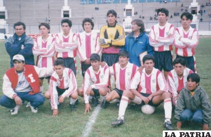 La entidad centenaria que antes del 2000 tuvo sus mejores momentos, ayer estuvo de aniversario /LA PATRIA