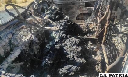 El cadáver del conductor terminó carbonizado /LA PATRIA
