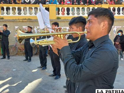 Estudiantes normalistas hicieron gala de sus conocimientos en la música
