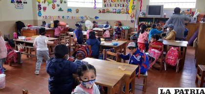 Antes de la vacación casi todas las unidades educativas estaban con clases presenciales o semipresenciales /LA PATRIA