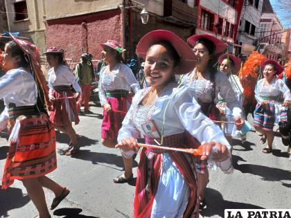 La ESFM “Franz Tamayo” de Villa Serrano dijo presente en Oruro
