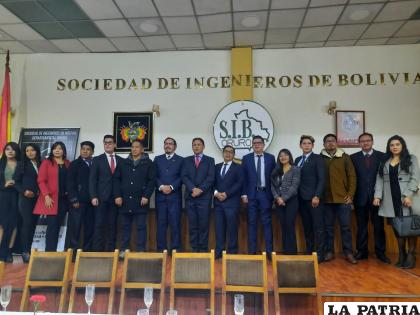 Nuevo directorio CIPO y autoridades de la SIB /LA PATRIA