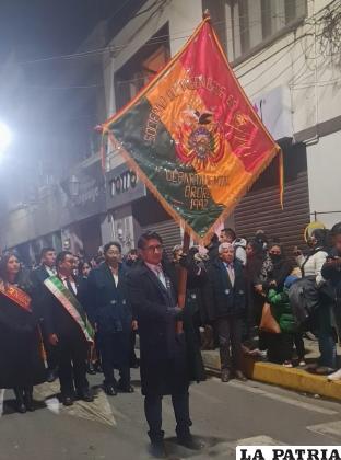 Roger Andrés Cortez Chávez porta el estandarte de la SIB 