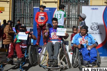 Ganadores en la categoría silla de ruedas 1-2 /LA PATRIA