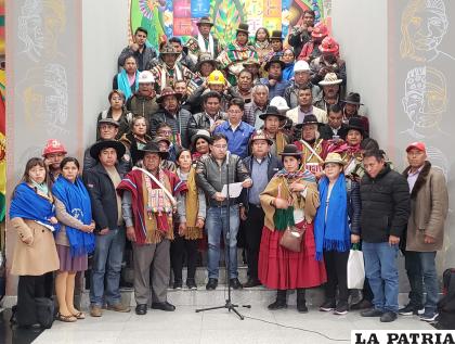 Pacto de Unidad y la COB se reunieron ayer /APG