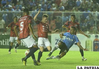 Blooming y Wilstermann empataron 1-1 en la ida en Santa Cruz el 5 de febrero/APG