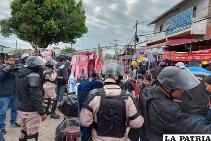 Gendarmería llega a la avenida Cumavi para realizar controles /Unitel