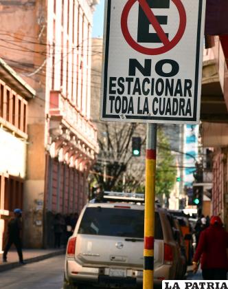En Oruro no se respetan las señales de tránsito /LA PATRIA