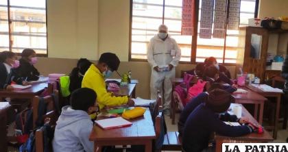 Piden a los estudiantes mantener las medidas de bioseguridad y acceder a la vacuna contra la influenza /GAMO