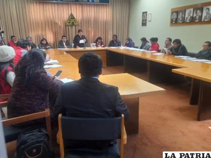 La reunión tuvo mayor afluencia, en comparación con las anteriores /LA PATRIA
