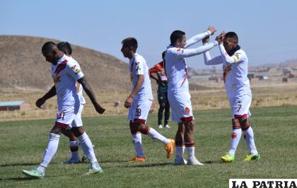 Alexis Bravo abrió la cuenta para CDT Real Oruro /LA PATRIA
