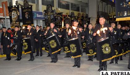 La banda de la nueva generación de exalumnos mostró un espectáculo 