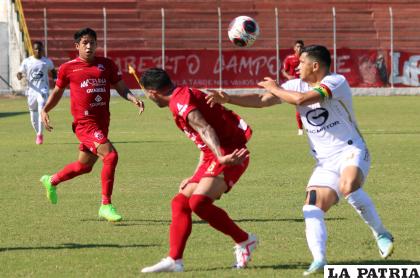 Los â€œazucarerosâ€ no pudieron romper la cerrada defensa de Real Santa Cruz /APG
