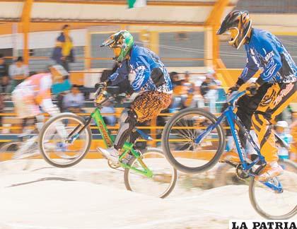 Raúl Ruiz pisó nuevamente el podio en una competencia internacional de bicicross