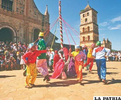Danza de la chovena, típica del oriente boliviano