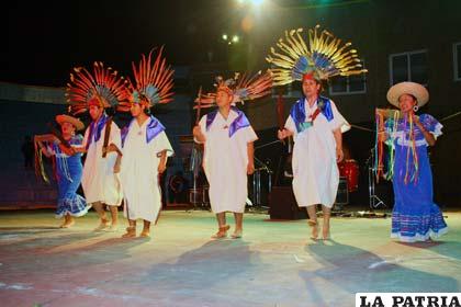 Los macheteros, danza típica del Beni