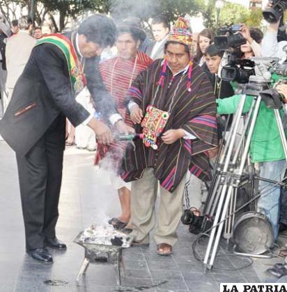 Ceremonia inter religiosa en la Plaza 25 de Mayo