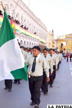 Chóferes del minibús de la línea verde