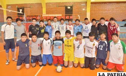 Integrantes de la selección de Oruro