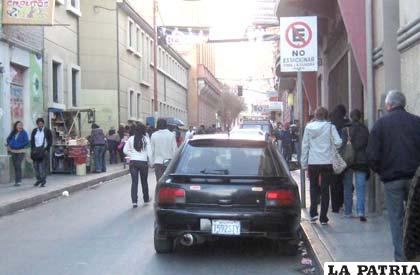 Los conductores no respetan las señales de tránsito