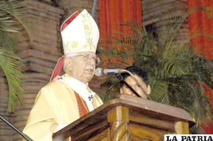 El cardenal Julio Terrazas se pregunta ¿Dónde se coloca la iglesia y cada cristiano frente al narcotráfico?