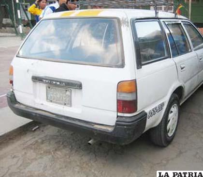 Taxi donde durmieron las dos mujeres