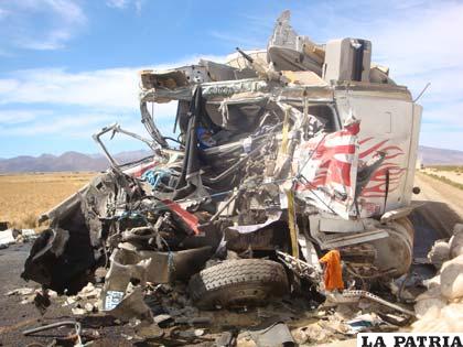 Monumento a la destrucción (sábado 13 - Challapata)