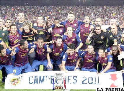 El nuevo Barcelona de Cesc Fàbregas y el viejo, el de siempre, de Leo Messi