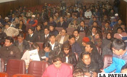 Para la Asamblea de la Orureñidad de hoy se espera buena concurrencia de representantes institucionales (Foto archivo)