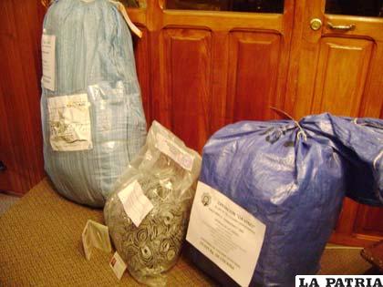Los paquetes con droga que iban a ser enviados a España (foto ABI)