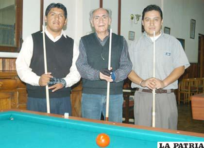 Amilkar Tapia, Julio Crispín y Marco Salazar, destacados billaristas orureños