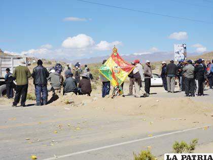 El bloqueo de caminos que se realizó en Challapata