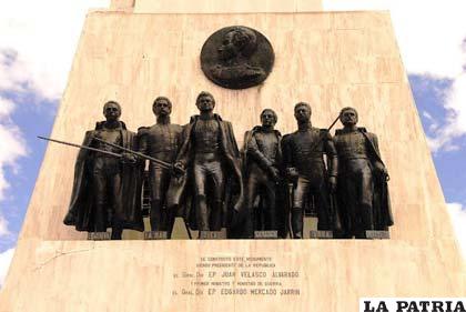 Monumento a los líderes de la Batalla de Ayacucho