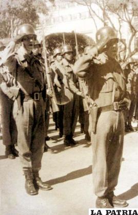 Jura a la Bandera del Regimiento de Infantería 3 en Potosí año 1960