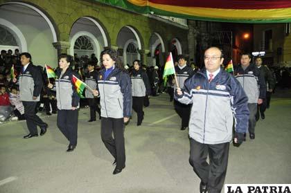 Funcionarios del Registro Civil portaron con orgullo la tricolor nacional