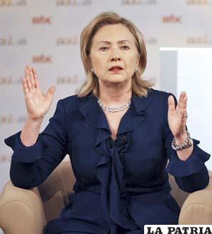 Hillary Clinton, Secretaria de Estado de los Estados Unidos,  antes de su recorrido por África /heraldo.es
