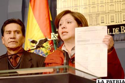 Autoridades informan sobre el Censo 2012 (Foto APG)