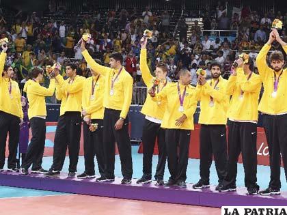 Brasil en voleibol varones se conformó con la medalla de plata (foto: londres2012.com)