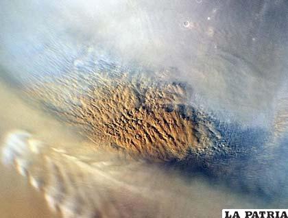 Nubes causadas por una tempestad de arena. Los científicos de la NASA estudiaron estas tormentas para determinar dónde debía descender el Curiosity FOTO NASA/JPL/ Caltech/MSSS
