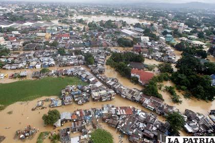 En Filipinas aumenta la cifra de muertos a causa de las inundaciones y muchas personas continúan desaparecidas