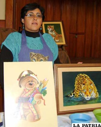Público asistente al Encuentro Nacional de Arte Decorativo mostró sus habilidades