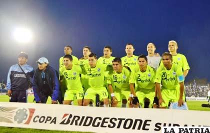 Aurora es el único equipo boliviano con vida en la Copa Sudamericana (foto: foxsportsla.com)