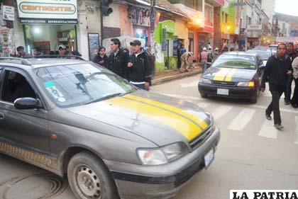 Taxistas cobran lo que quieren en la ciudad de Oruro